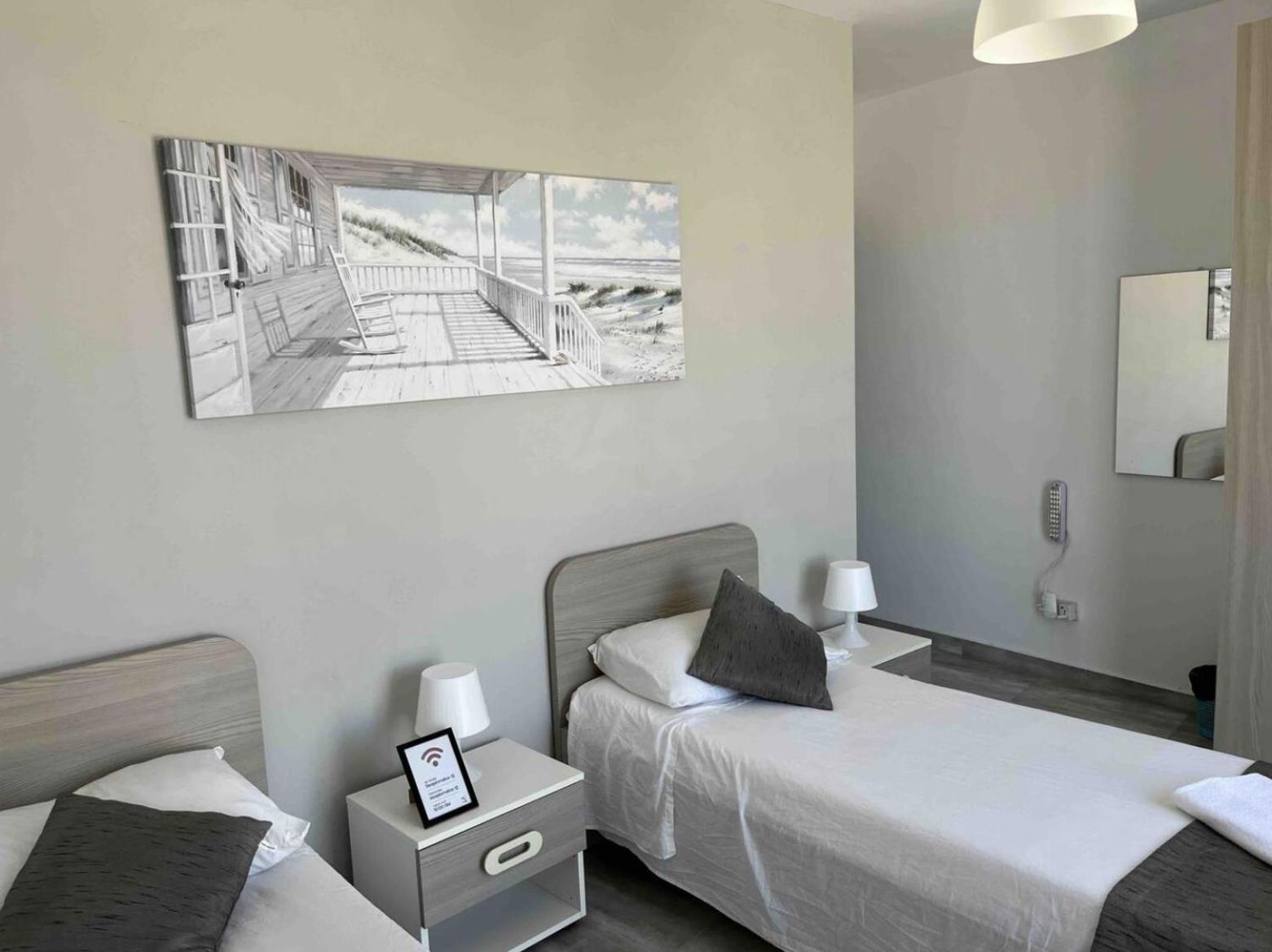 F12 Room 1, Private Room Two Single Beds Shared Bathroom In Shared Flat Msida Exteriör bild